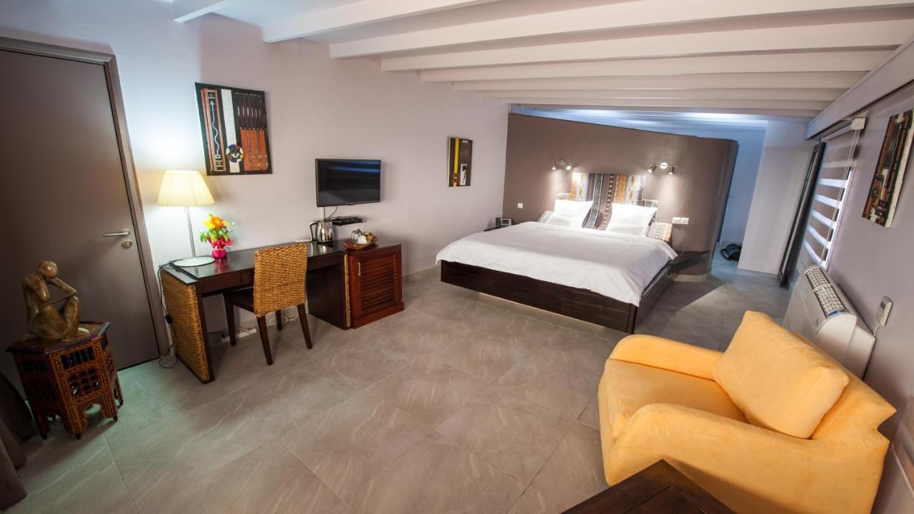 Residence Hoteliere Du Phare Libreville Exterior foto
