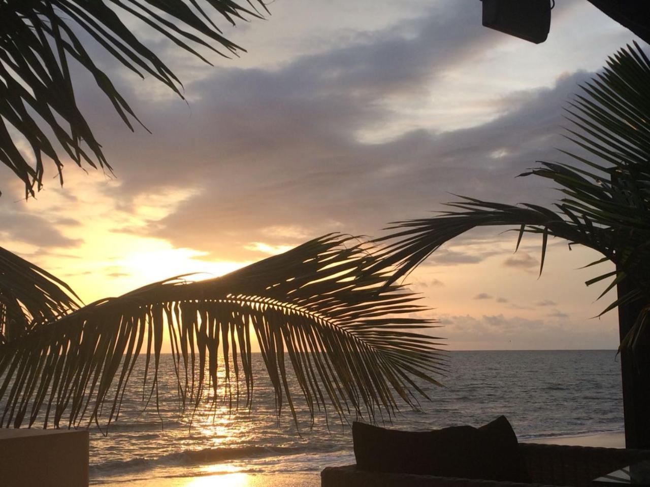 Residence Hoteliere Du Phare Libreville Exterior foto