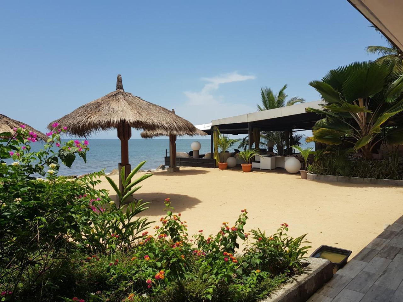 Residence Hoteliere Du Phare Libreville Exterior foto