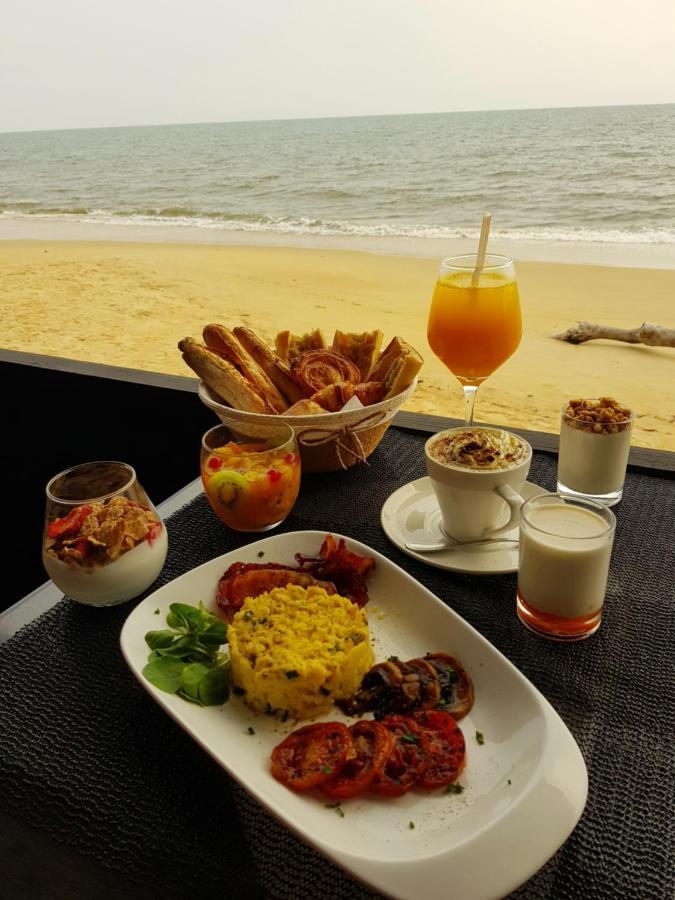 Residence Hoteliere Du Phare Libreville Exterior foto