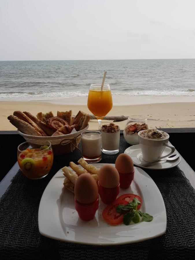 Residence Hoteliere Du Phare Libreville Exterior foto